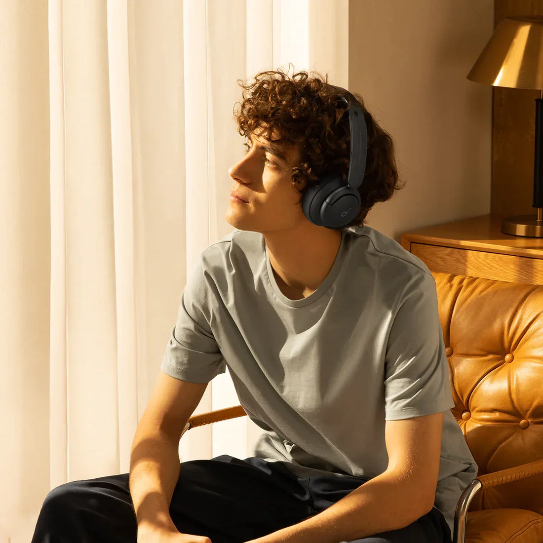 Open Back vs Closed Back Headphones: Which Should You Choose?