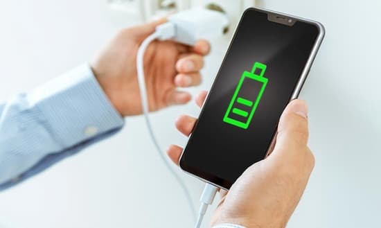 How Long Does It Take for a Phone to Charge from 0% - 100%